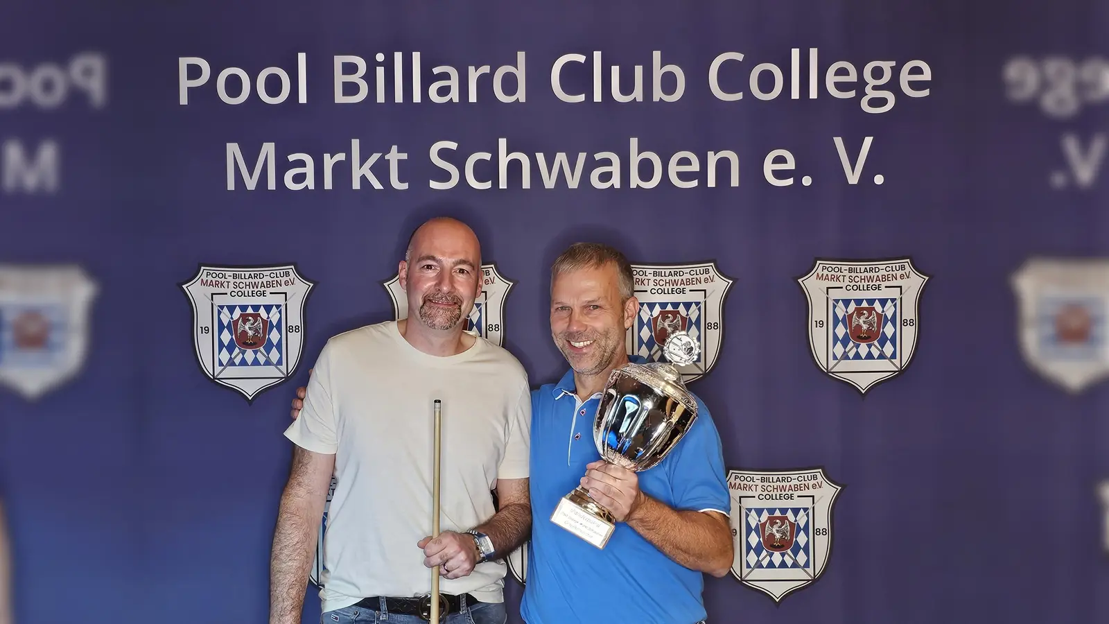 Die beiden Finalisten Rafael Di Florio und Thomas Deuter bei den Vereinsmeisterschaften des PBC College Markt Schwaben. (Foto: PBC)