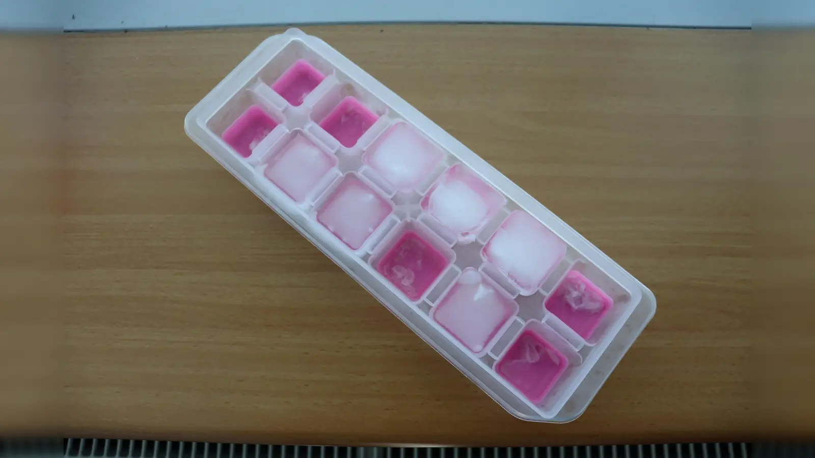 Mit Eiswürfel oder ohne: Damit Senioren und gesundheitlich Vorbelastete besser vor den Folgen extremer Hitze geschützt werden, startet die Gemeinde ein Hilfsprojekt.  (Foto: mha)