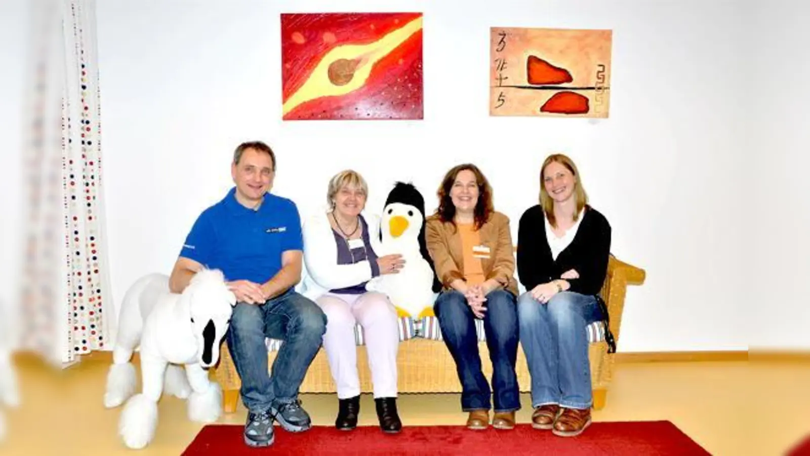 Michael Nerreter, Ilke Ackstaller, Tanja Hafner und Sabine Popp (v.l.) fühlen sich wohl in ihrem neuen Domizil. 	 (Foto: Sybille Föll)