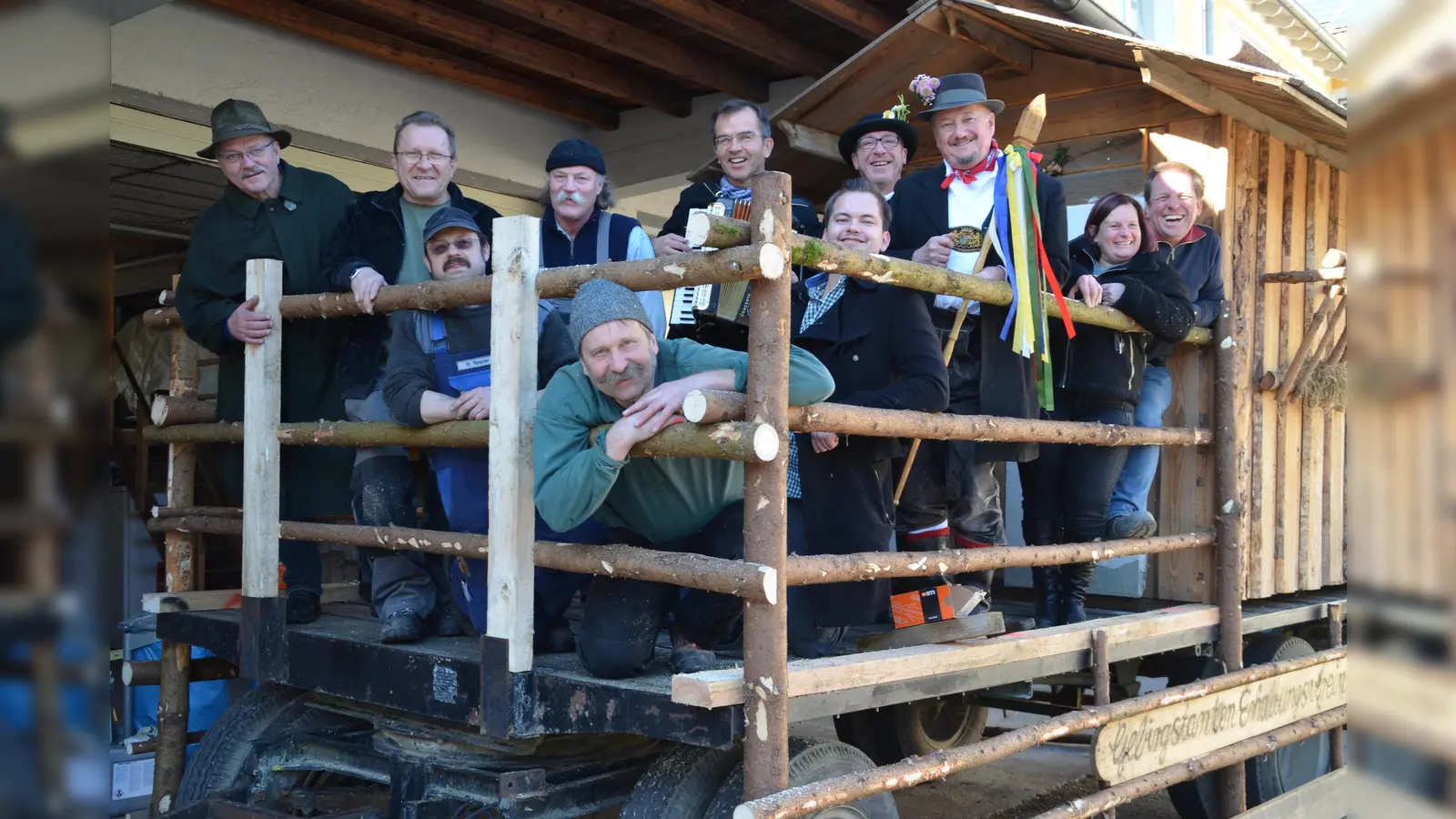 Heuer wird nach fünf Jahren Pause in Poing wieder eine Bauernhochzeit gefeiert. Der große Polterabend steigt bereits am morgigen Donnerstag.  (Foto: Thomas Schächtl)