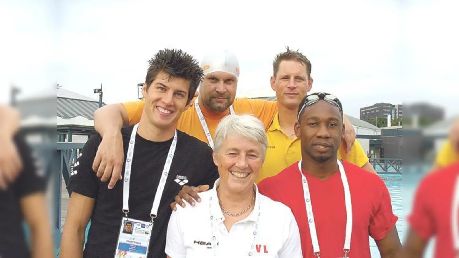 Sebastian Humm, Lars Plath, Brigitte Weinzierl, Lars Mack und Castro Affum-Dokyi in Eindhoven kurz vor dem Staffeleinsatz Männer	 (Foto: VA)