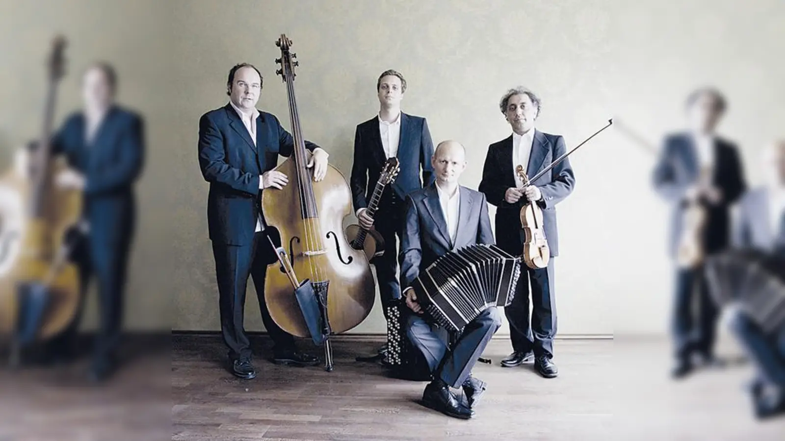 Das Jourist Quartett; Edouard Tachalow (Violine), Jakob Neubauer (Bajan &amp; Bandoneon), Christian Schulz (Gitarre) und Johannes Huth (Kontrabass).	  (Foto: VA)