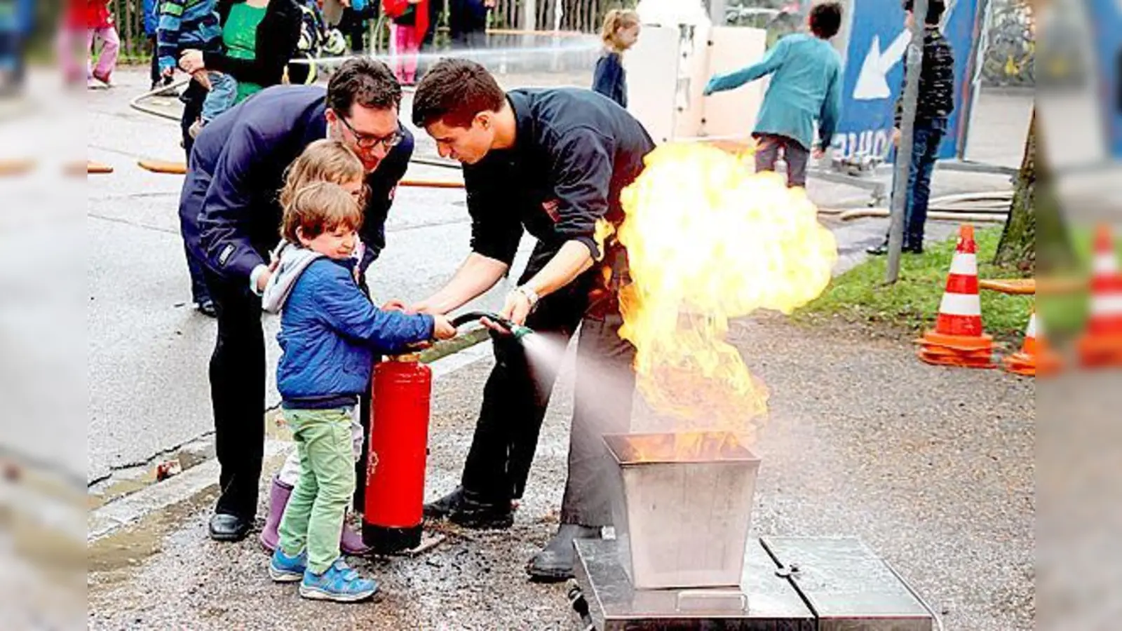Firetage 2016: In diesem Jahr lädt die Freiwillige Feuerwehr Oberföhring am 7. Mai zum Aktionstag ein.	 (Foto: VA)