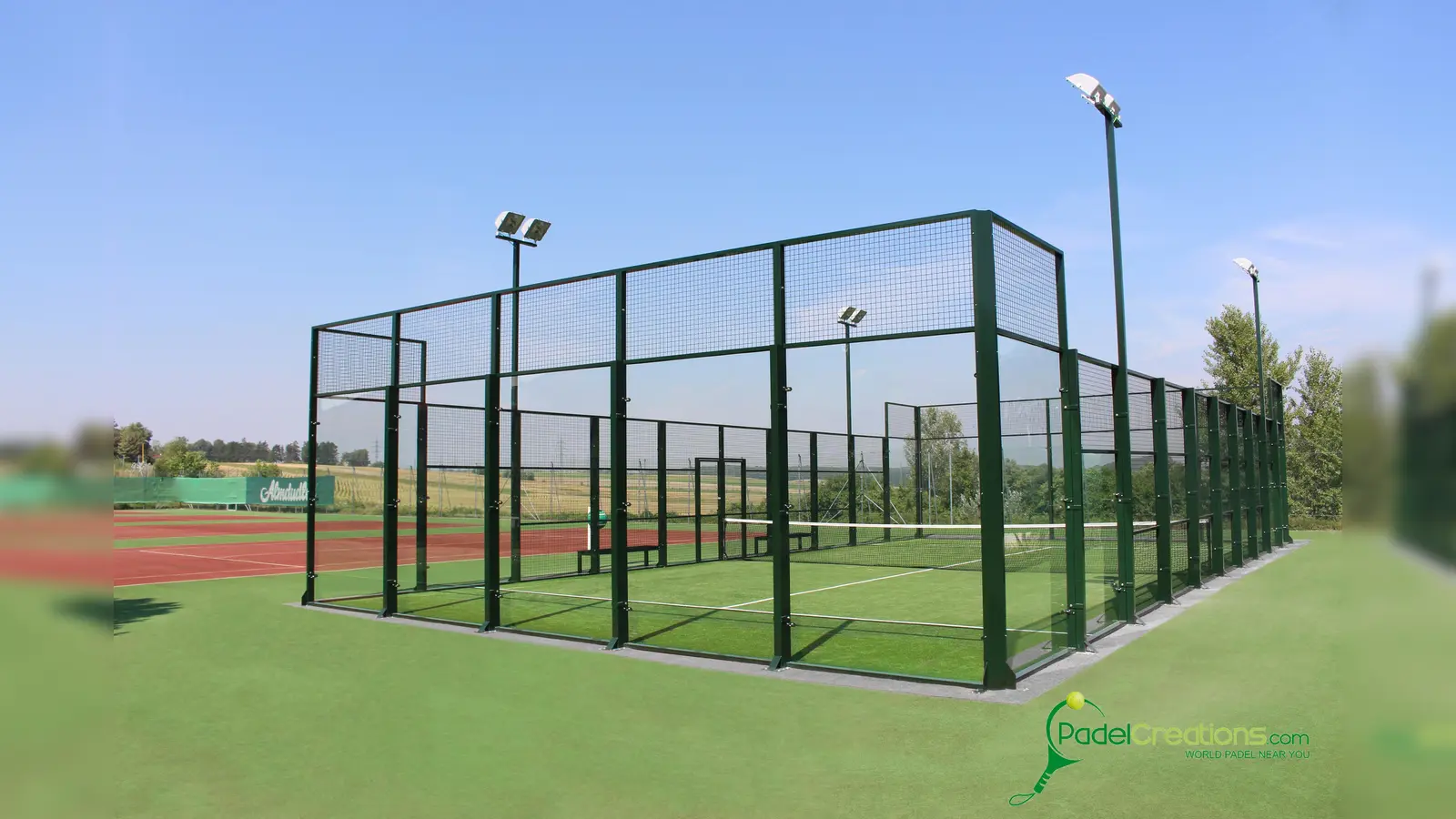 Ein Padelcourt für die Mitglieder der SV-DJK Taufkirchen wurde über eine Crowdinvesting-Platform realisiert.  (Foto: VA)