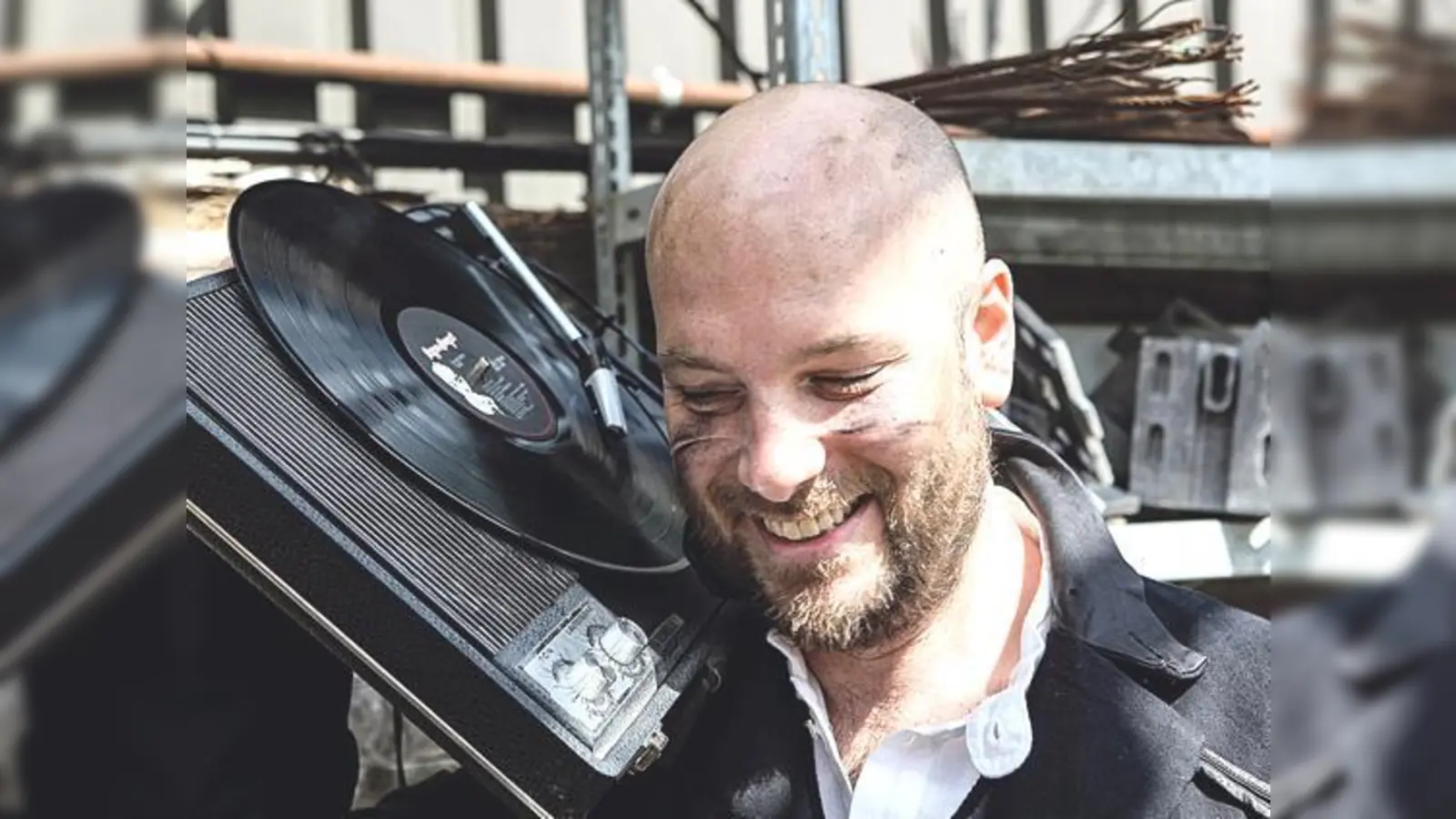 »Wilde Zeiten«  was Kabarettist Stephan Zinner da schon alles erlebt hat	  (Foto: ©Christoph Gremmer)