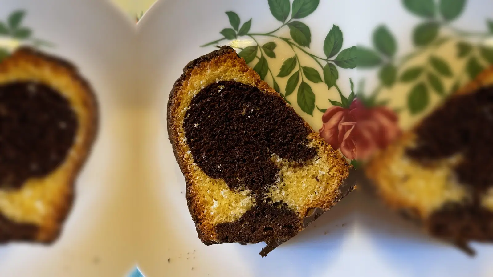 Bei Kaffee und Kuchen lässt es sich schön plaudern. (Foto: hw)