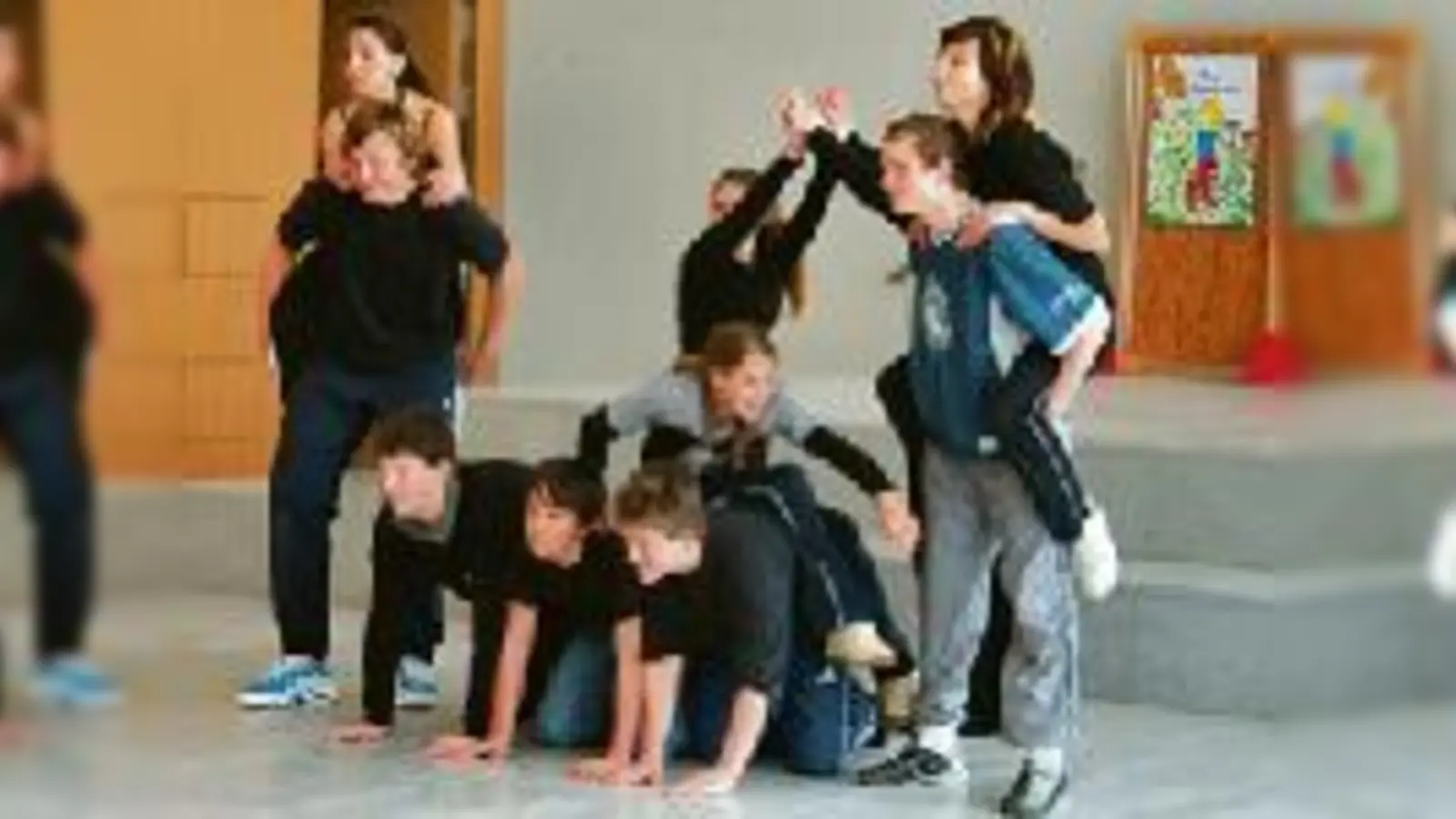 Gemeinsam erarbeiteten sich die Schüler die Leistungen bei dem Tanzprojekt.  (Foto: Privat)