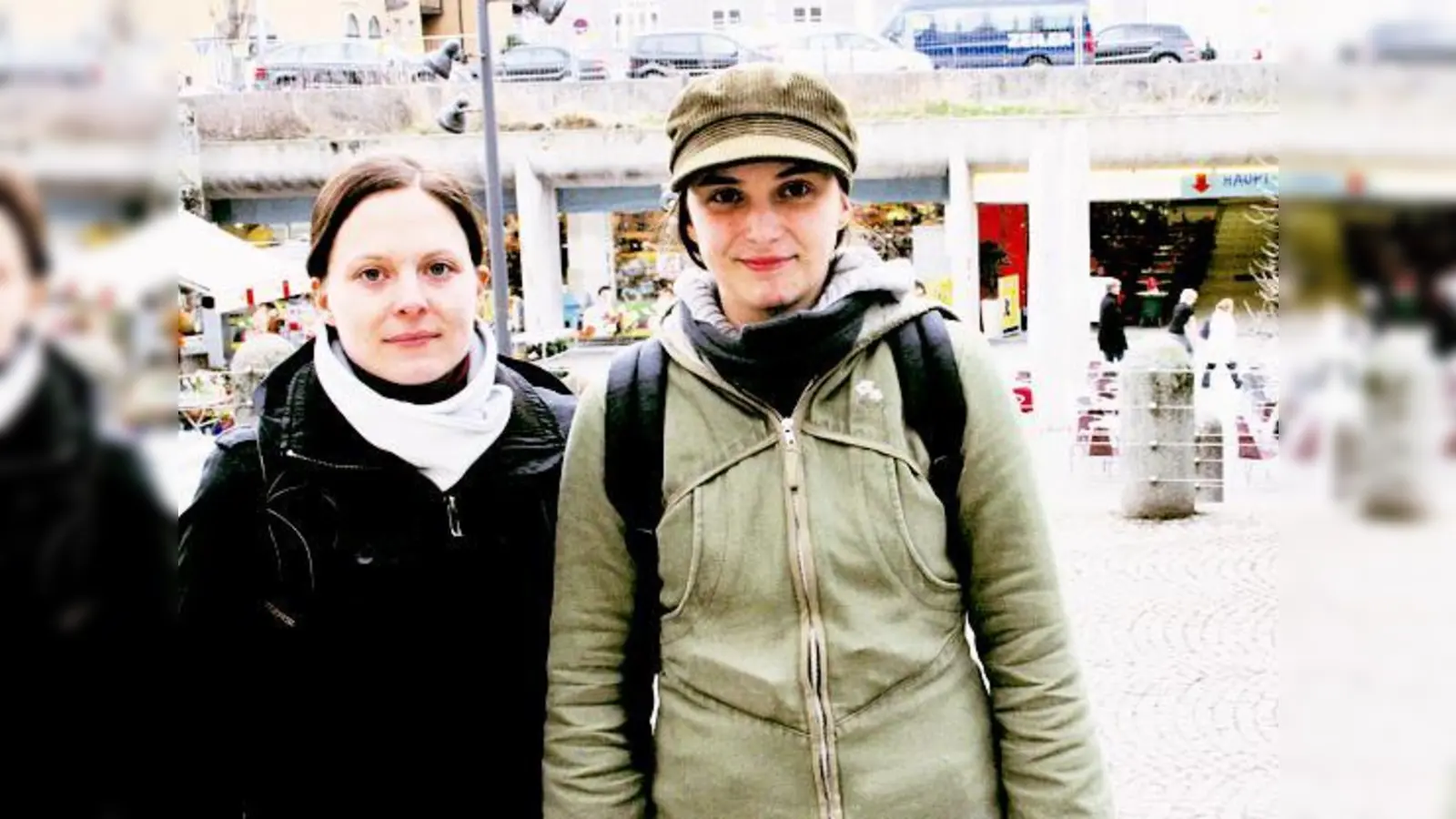 Die Sozialpädagoginnen Maria Bauer (l.) und Renata Zadro-Galic betreuen seit Januar »Stammsteher«, unter anderem an der Münchner Freiheit. 	 (Foto: ko)
