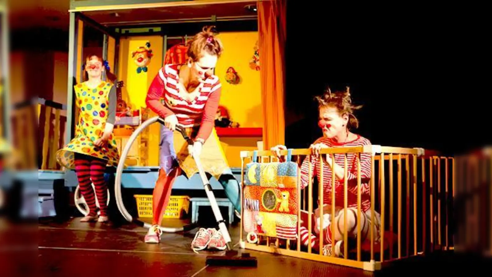 Beim Theater in der Au werden auch die Kinder von Erwachsenen gespielt.	 (Foto: Theater)