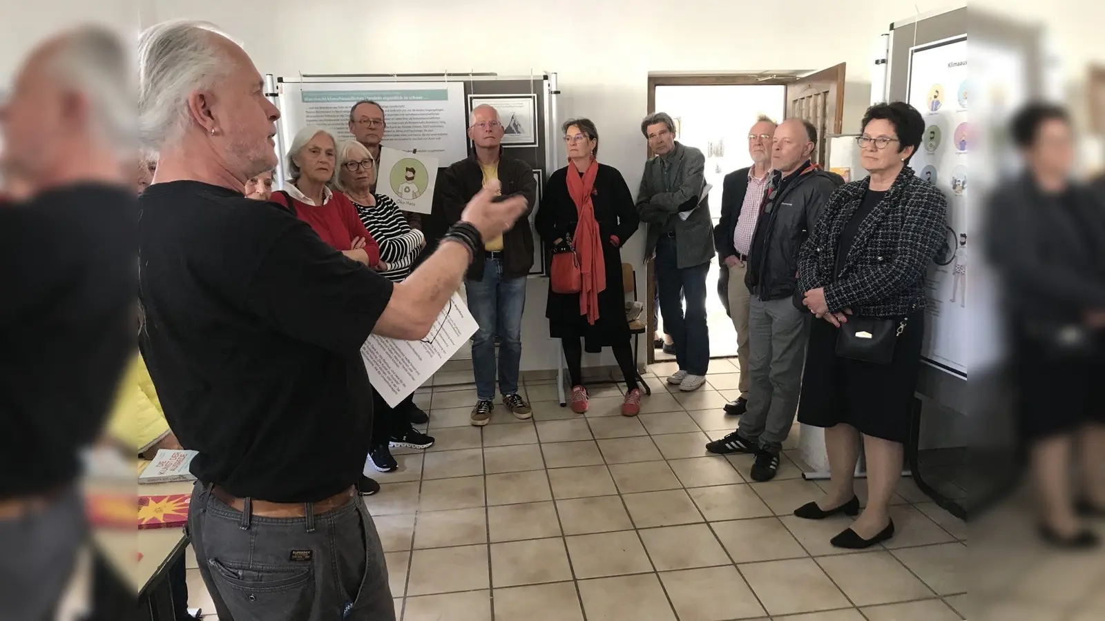 Freute sich über den regen Zuspruch: Wilhelm Rodrian (l.). (Foto: W. Rodrian)