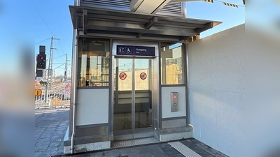 Der neue Aufzug an der S-Bahn-Station Laim ist in Betrieb.  (Foto: DB)