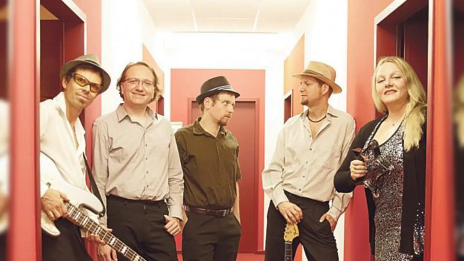 Acid Jazz spielen die fünf Münchner Musiker von »Jazoum«. Auch drei weitere Bands sind beim M-Funk! dabei.  (Foto: VA)