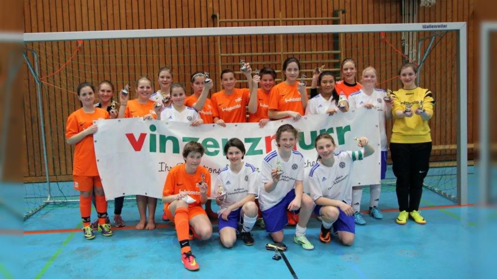 „Es hat einfach super gut für uns geklappt.“ Die erfolgreichen Mädchen der beiden Mannschaften aus Neuried/Planegg holten den ersten und den vierten Platz beim Würmtal-Cup. (Foto: us)