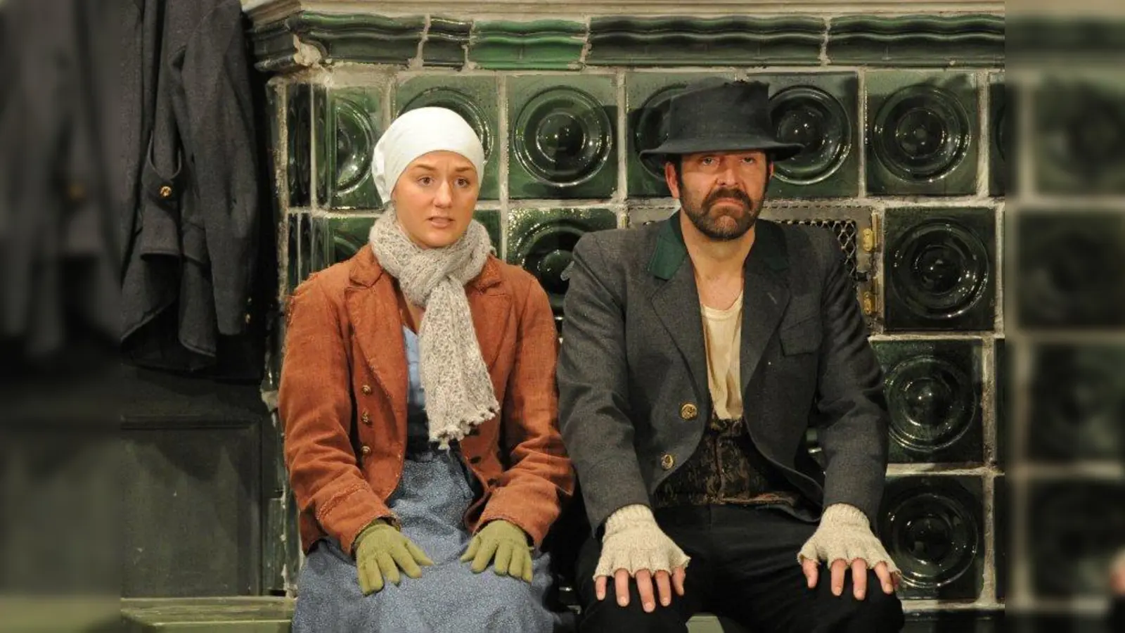 Aus der Feder von Peter Landstorfer: Simone Steiger und Michael Konle 2011 im „Pfennigfuchser” (Foto: Theater)