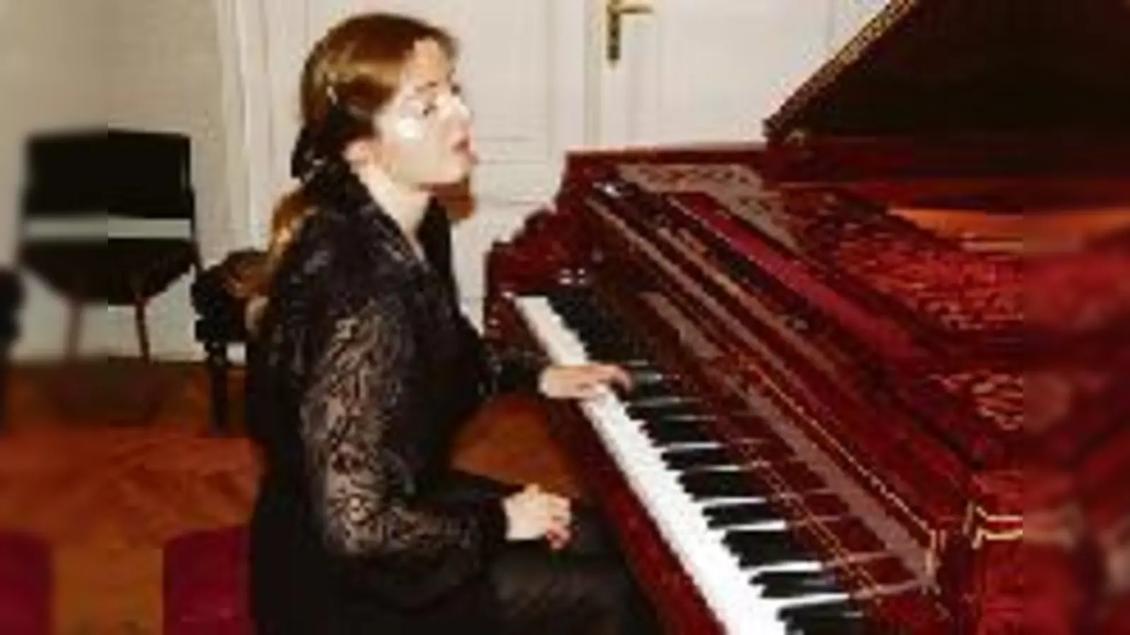 Gerade erst aus Wien zurück und schon wieder auf der Bühne: Die virtuose Pianistin Olga Papikian.	 (Foto: VA)