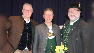 Die drei SPD-Bürgermeister (v.l.n.r.) von Garching, Unterschleißheim und Ismaning, Dietmar Gruchmann, Christoph Böck und Alexander Greulich (v. l. n. r.) luden interessierte Bürger zum Stammtisch ein. (Foto: Joachim Krause)