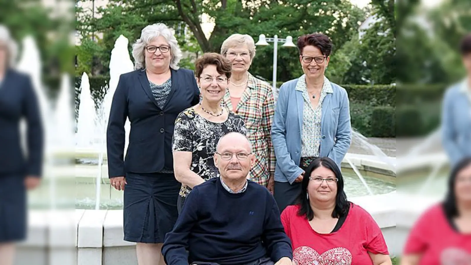 Das Team des Arbeitskreises Barrierefreies Ottobrunn (hinten v.l.): Katharina Adelberg, Adelheid Trotter, Inge Keucker sowie (vorne v.l.) Ralf Trotter und Heidi Lungmus.	  (F.: privat)