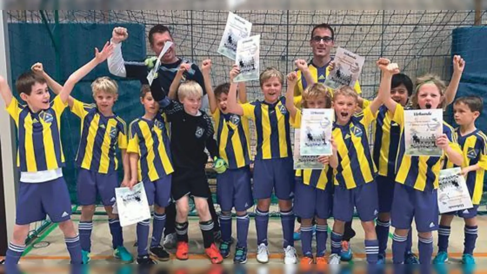 Die F1 des TSV Poing freute sich beim Hallenturnier in Kirchheim über den zweiten Platz.	 (Foto: Verein)