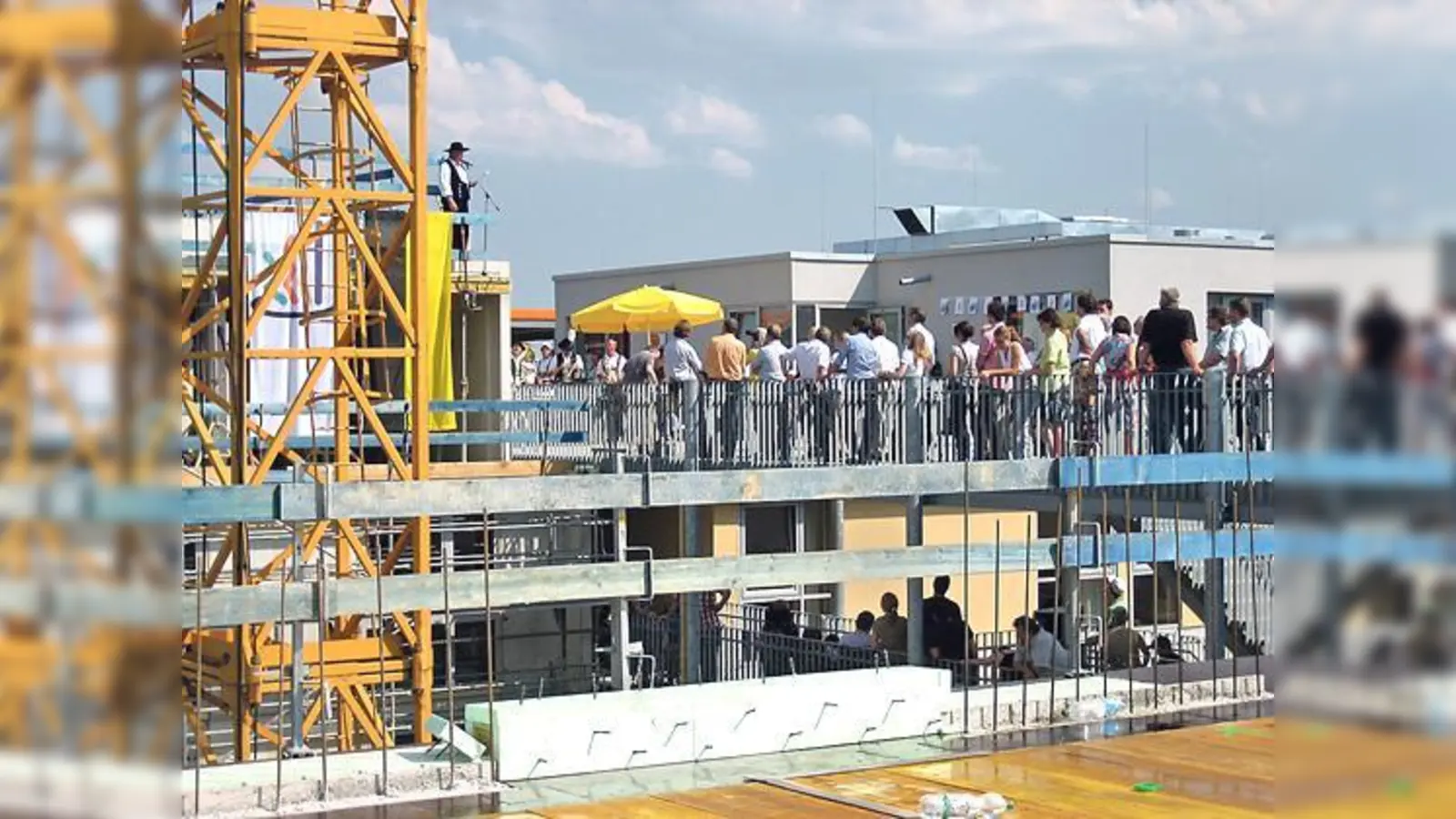 Das Münchner Förderzentrum Freimann (MFZ) feiert Richtfest.   (Foto: VA)