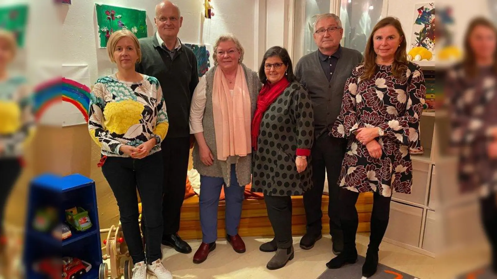 Der neu gewählte Vorstand des Kinderschutzbundes Starnberg: Monika Hindemith (von links), Paul Jäger, Dr. Gunhild Kilian-Kornell, Christine Lipovec, Anton Modl und Ulrike Albrecht. (Foto: Kinderschutzbund Starnberg)
