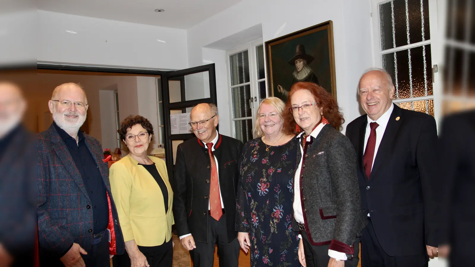 40. Pasinger Wildessen mit Johann Böhmer, Monika Baumgartner, Schirmherr Bezirkstagspräsident a.D. Josef Mederer, Barbara Kuhn sowie Maria Osterhuber-Völkl und Thomas Schmatz vom Mariensäule-Verien (v.l.). (Foto: us)