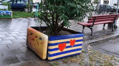 Die Pflanztröge dürfen nach Belieben bepflanzt und gestaltet werden. (Foto: Mehr Platz zum Leben)