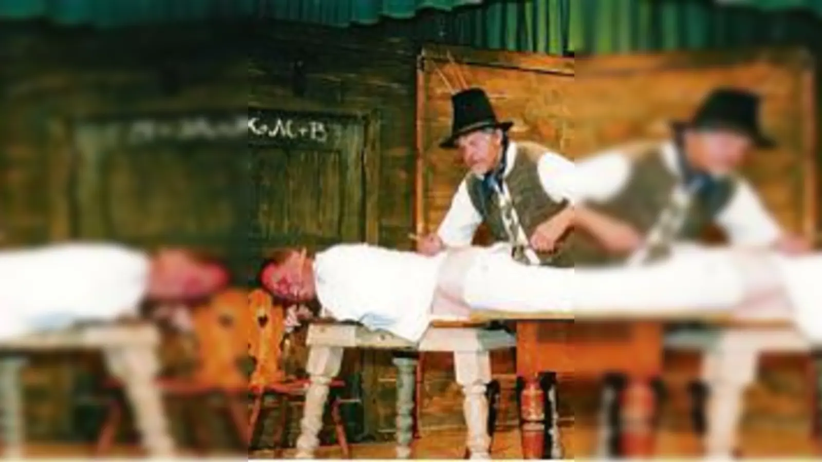 Eine schräge Gaudi: Das bayerische Musical »Brootzn Schiaßn«.	  (Foto: VA)