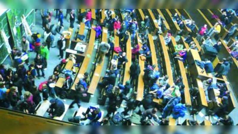 Die Münchner Studenten sind unzufrieden mit den Studienbedingungen und besetzten deshalb das Audimax der LMU. (Foto: pi)