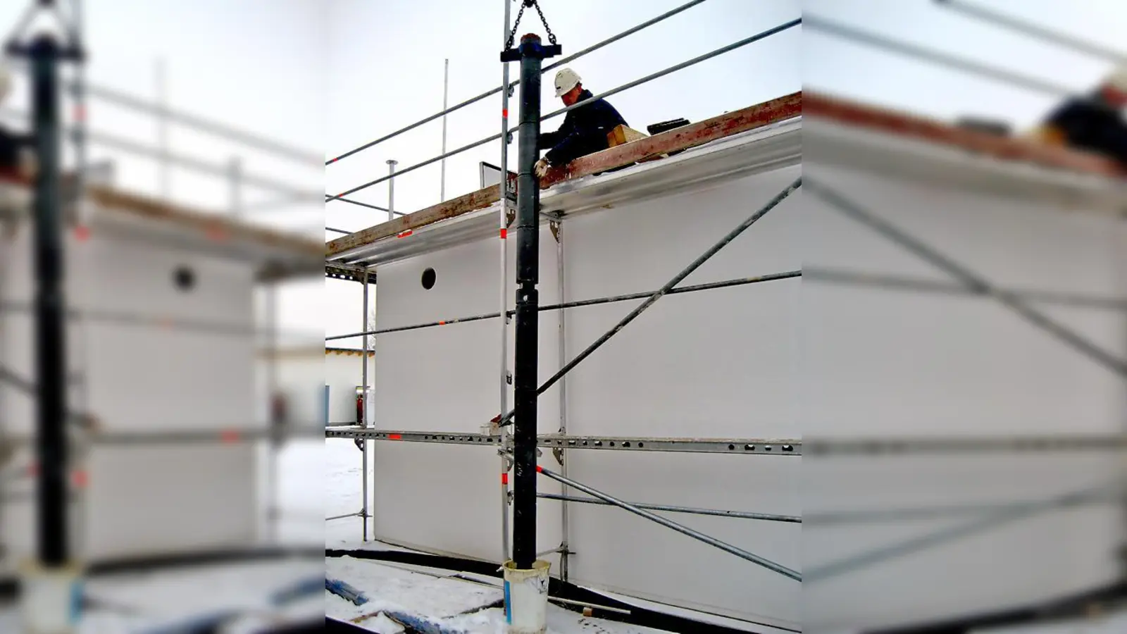 Die 18 Meter lange Pumpe fördert 100 Liter Thermalwasser pro Sekunde. 	 (Foto: EWG)