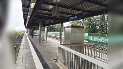 Der S-Bahnhof Gronsdorf soll nach dem Willen von MdL  Markus Rinderspacher videoüberwacht werden.	 (Foto: oh)