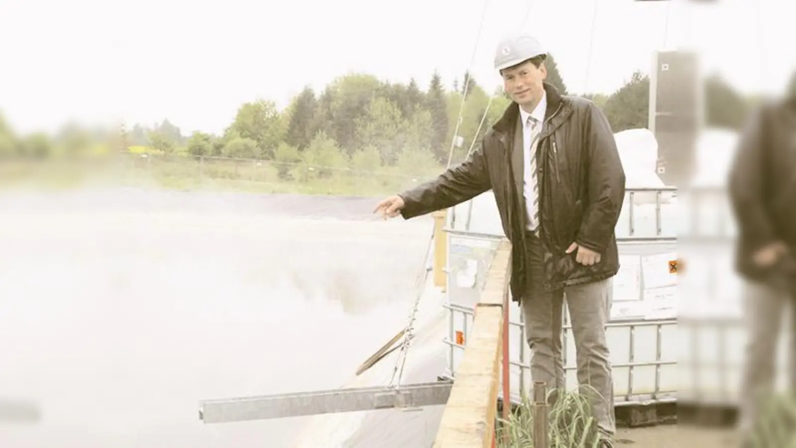 Stefan Rothörl, Geschäftsführer der Erdwärme Grünwald GmbH, freut sich, dass die 2. Bohrung nun erfolgversprechend abgeschlossen wurde.  (Foto: hol)