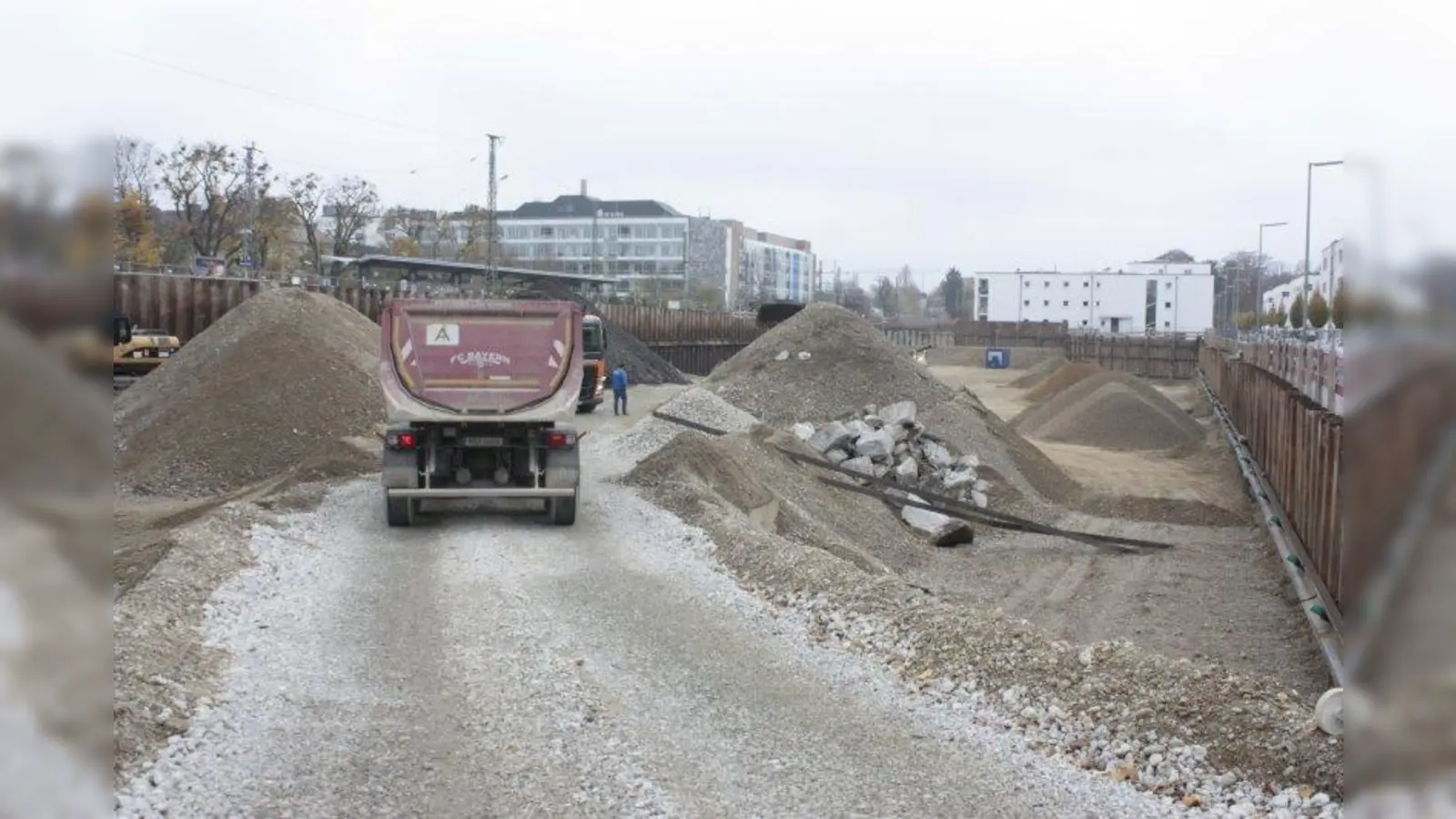 Neben dem S-Bahnhof Mittersendling entstehen weitere Wohnungen. (Foto: job)