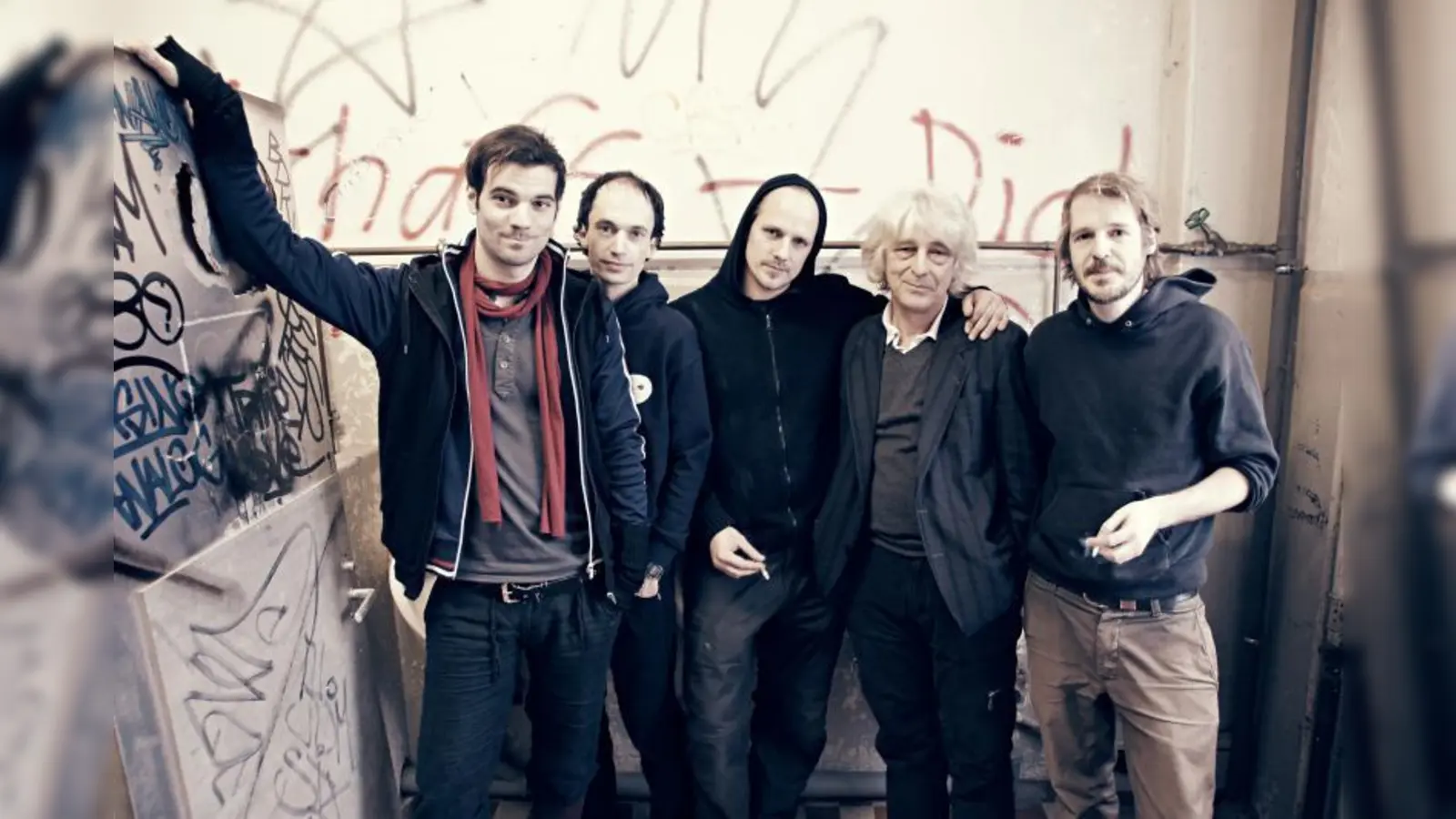 Der deutsche Songwriter Gisbert zu Knyphausen  tritt gemeinsam mit seiner Band in der Muffathalle auf. (Foto: pi)