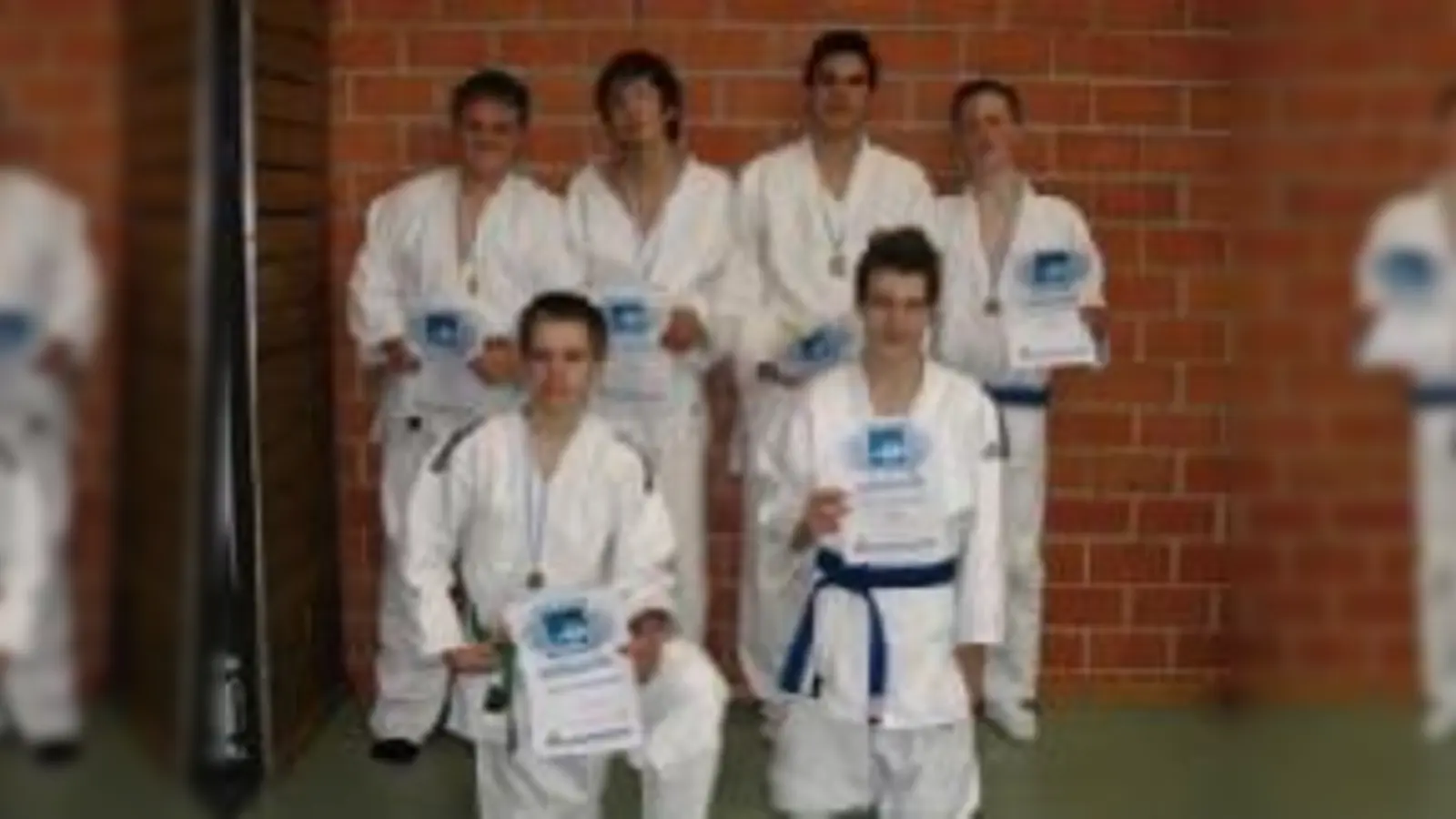 Für die Südbayerische  (Foto: vorne (v.l.) Maxi Posmik, Simon Preuschl, hinten (v.l.) Martin Handl, Raffael Krag, Joachim Schuh und Daniel Sattler. im)