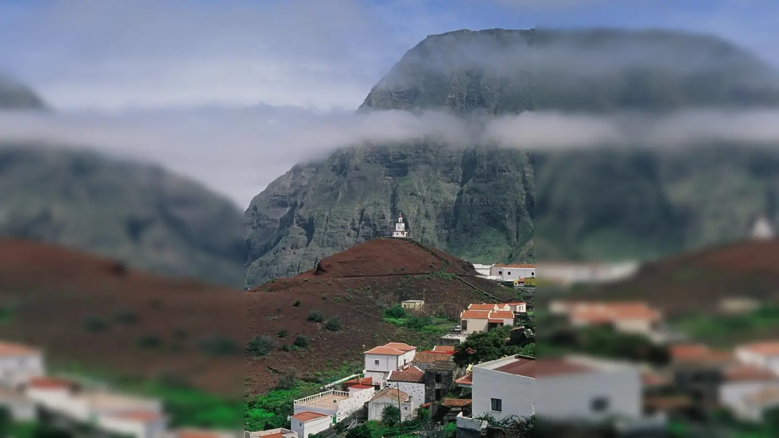 Wahrzeichen von El Hierro: der Glockenturm der Dorfkirche von La Frontera.	 (Foto: VA)