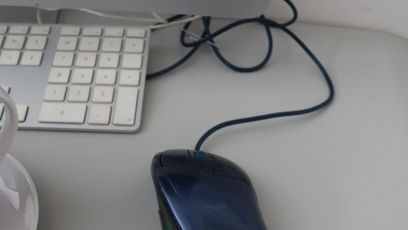 An modernem Equipment werden die Teilnehmer der beiden Senioren-PC-Kurse unterrichtet.  (Foto: mha)
