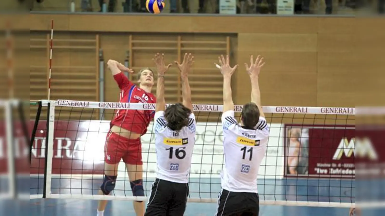 Diagonalspieler Christian Dünnes will sein Team in der Olympiahalle zum Sieg führen.  (Foto: Generali Haching)