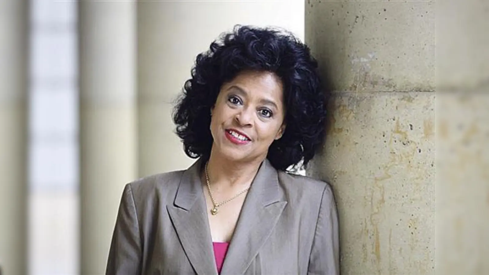 Joan Orleans ist ein Gospelstar ohne Allüren und einem großen Herz. 	 (Foto: Fotostudio Augenblick (Sigi Müller))