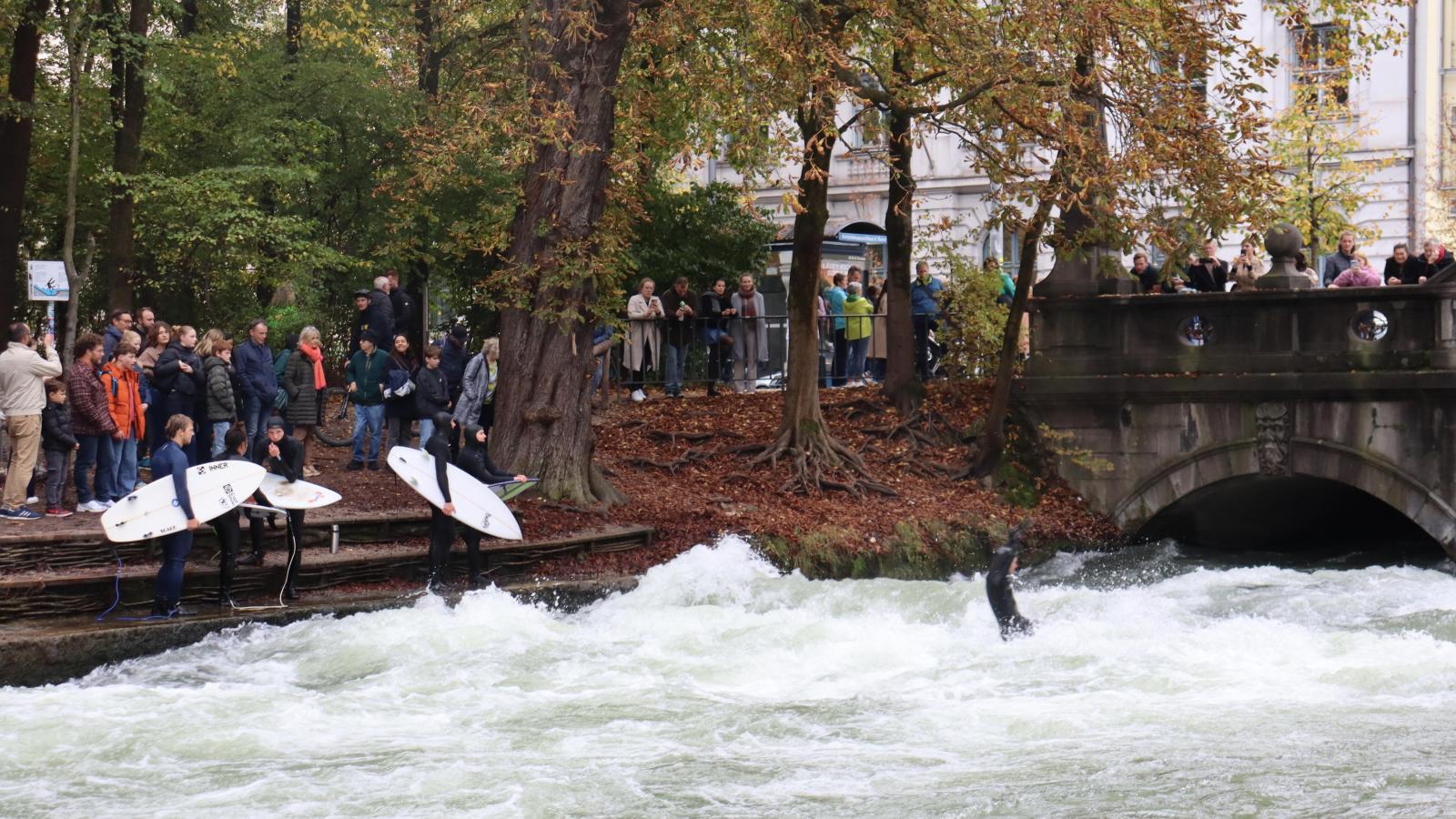 Ende-mit-dem-Eisbach-Hickhack-Einigung-auf-Projektversuch