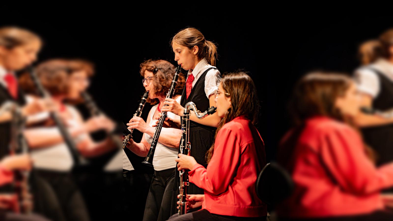 Mit-Musik-und-Tanz-in-den-Sommer
