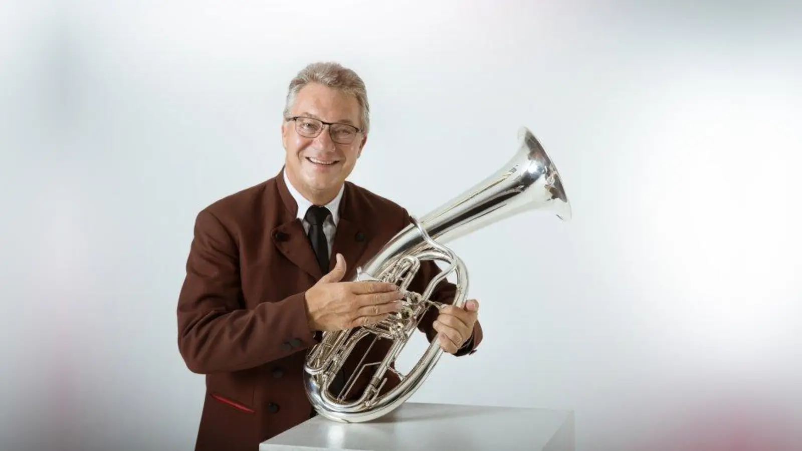 Ernst Hutter, Geschäftsleitung HutterMusic GmbH, Ernst Hutter &amp; Die Egerländer Musikanten - Das Original. (Foto: pr)