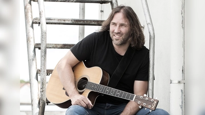 Am Sonntag, 25. Mai, ist Roland Hefter mit Kultur in Hadern e.V. ab 19 Uhr mit seinem „Best of” beim Haderner Dorffest.  (Foto: Marcella Merk)