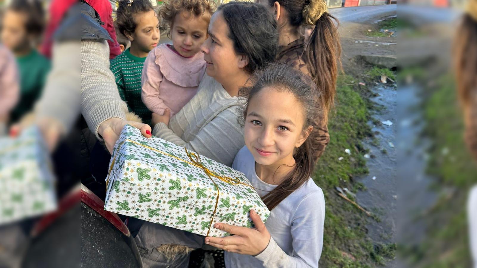 Geschenke-der-Hoffnung-f-r-Kinder-in-Not