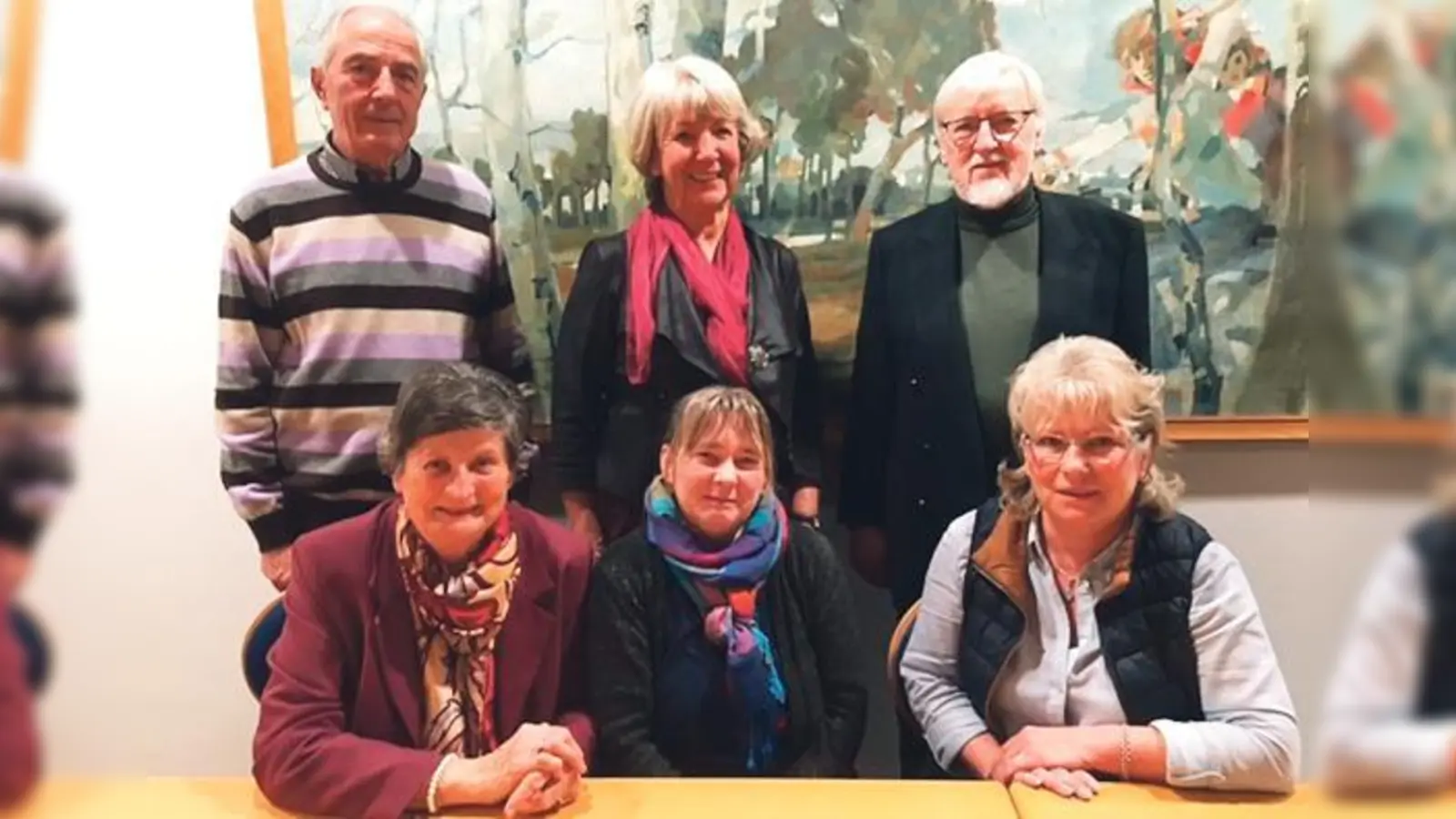 Bilden den neuen Vorstand (v.l. hinten): Gerold Olbert, Ruth Chorlet, Dr. Hartmut Schmidt sowie Uta Menzer, Cordula Wollenweber, Anita Kuchlbauer.	 (Foto: Verein)