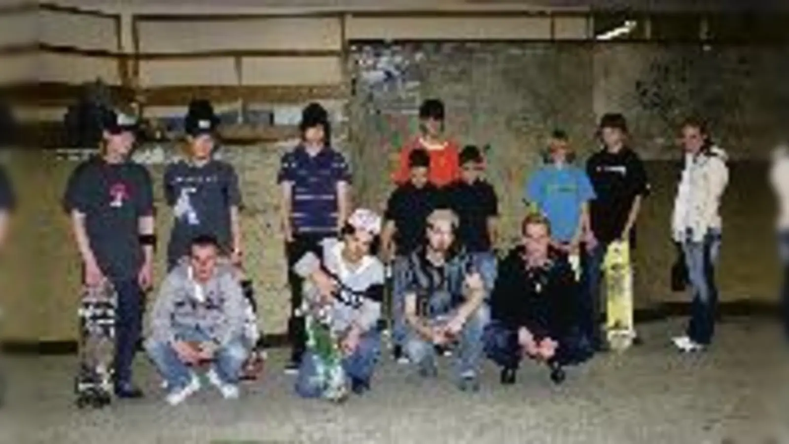 Kein Grund zur Freude für die Jugendlichen. Ihre Euro Skate-Halle wird am Freitag endgültig dichtgemacht.  (Foto: ks)