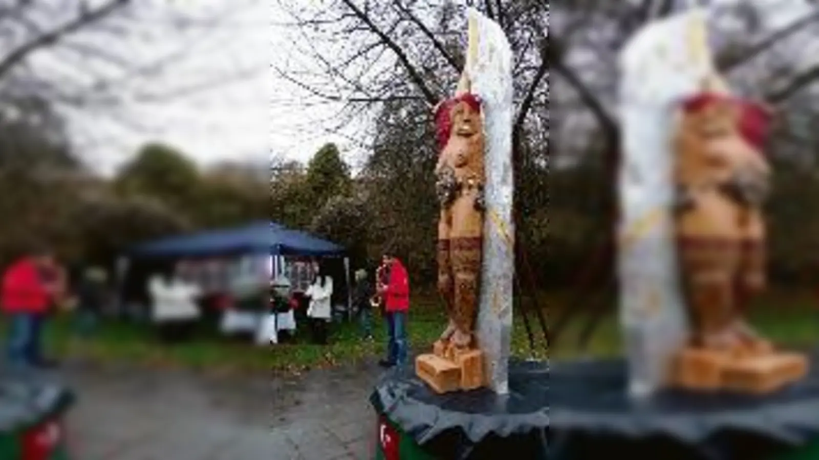 Gabriela kommt an  auch wenn sie nicht gerade unschuldig  (Foto: Das Kunstwerk am Hans-Mielich-Platz wurde von Werner Frank im Auftrag von »Mehr Platz zum Leben« erstellt.)