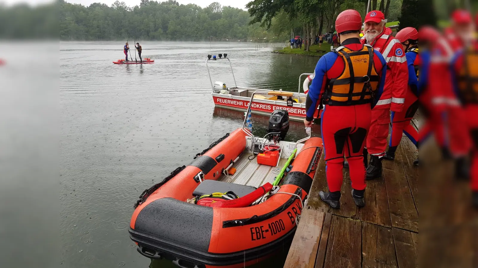 Herbert Hofmayer (rechts im Bild) hat schon über 5000 Menschen in seinen Kursen in Erster Hilfe ausgebildet. (Foto: BRK )