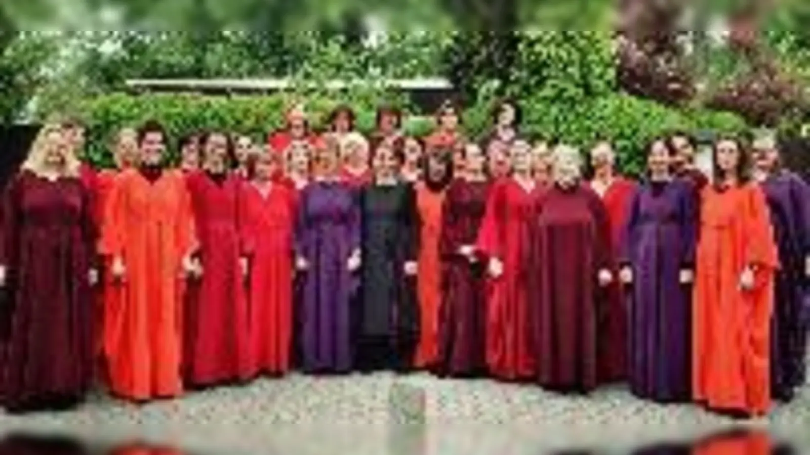 Der Münchner Frauenchor hat nicht nur tolle Gewänder, sondern vor allem tolle Stimmen.  (Foto: Verein)