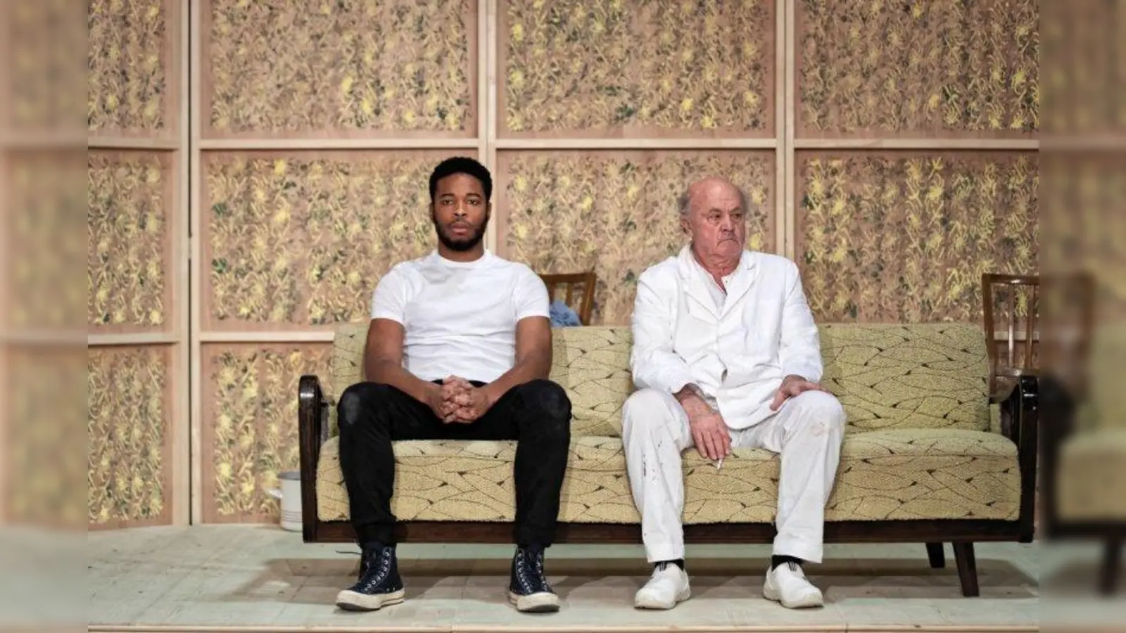 Alpha (Dimitri Abold) und Franz (Hans Stadlbauer) sind alles andere als Freunde. (Foto: © Alvise Predieri)