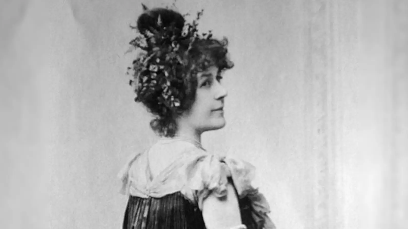Julia Mann um 1900. 	 (F.: VA)